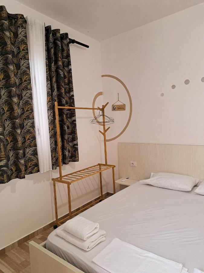 Troi Beach House Vlore Ruang foto