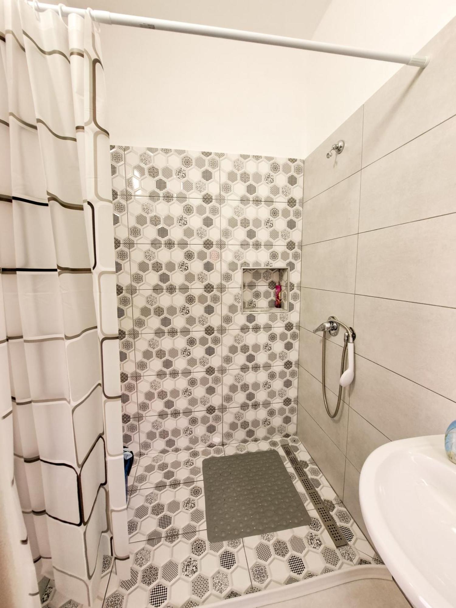 Troi Beach House Vlore Ruang foto