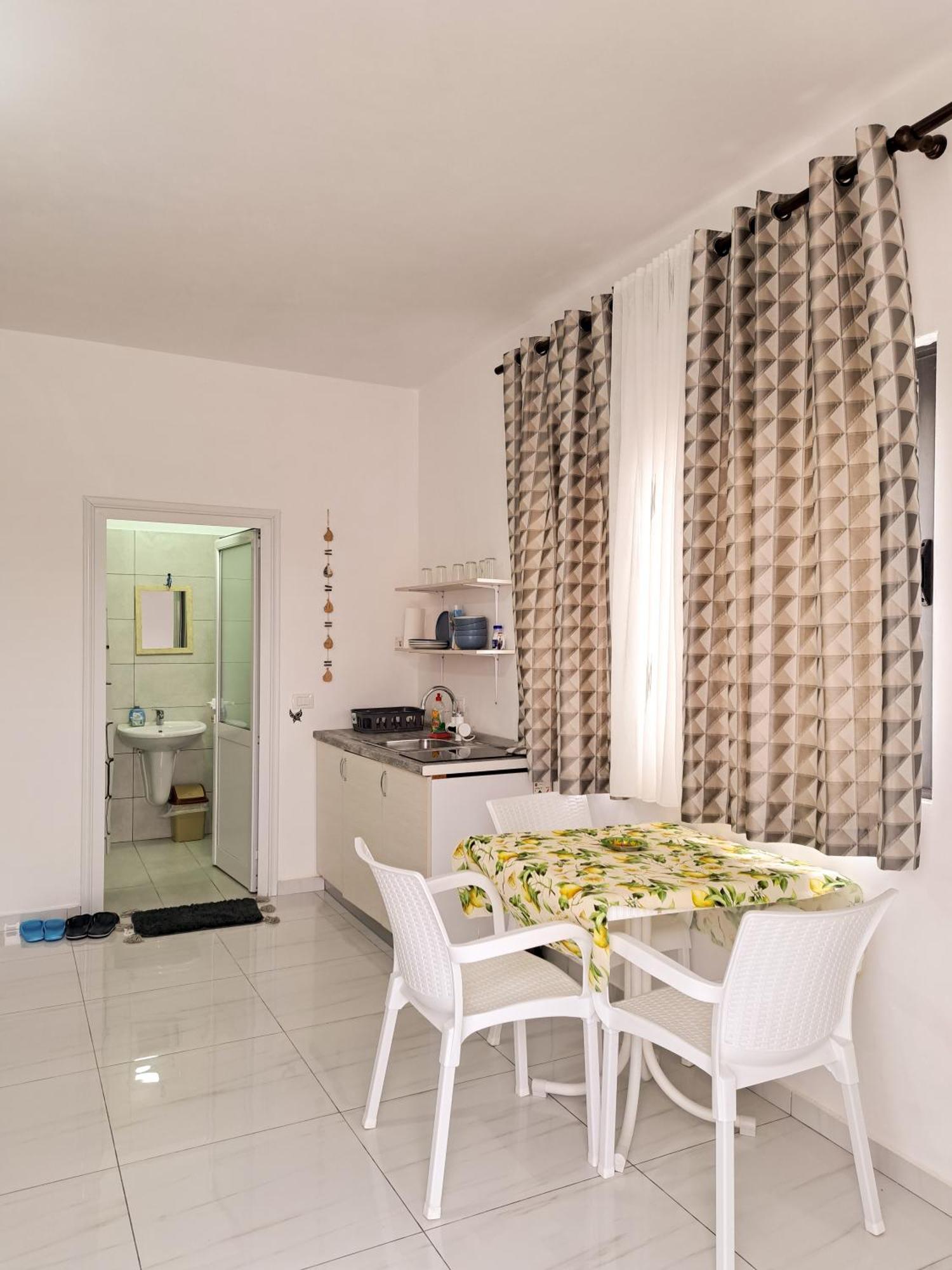 Troi Beach House Vlore Ruang foto